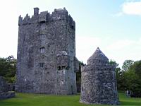 Irlande, Co Galway, Killarone, Aughnanure Castle, Tour et tour ronde (2)